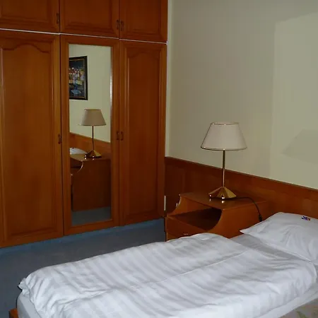Hotel Oereg Malom